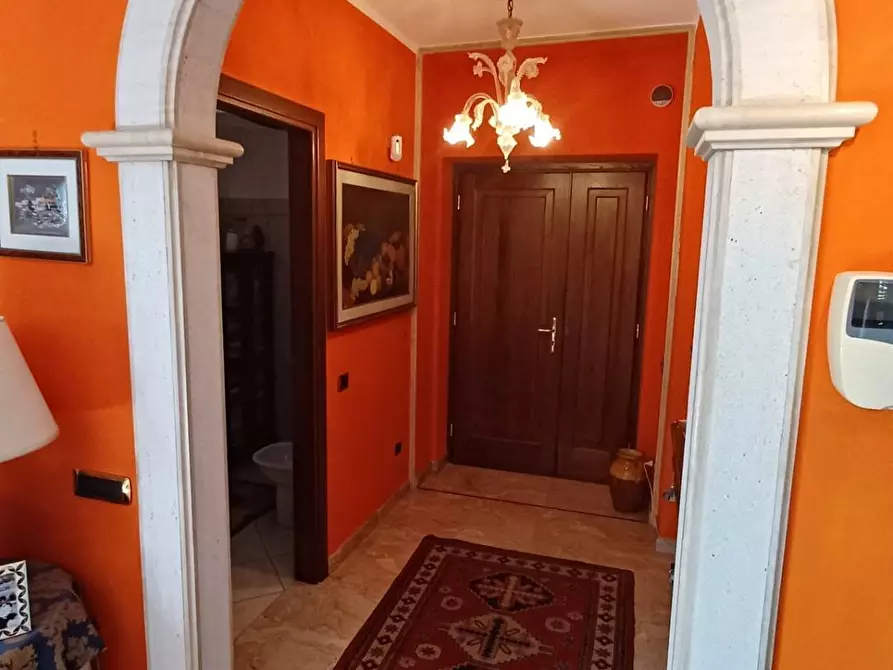 Immagine 18 di Locale commerciale in vendita  in via meringo alto a Ripi