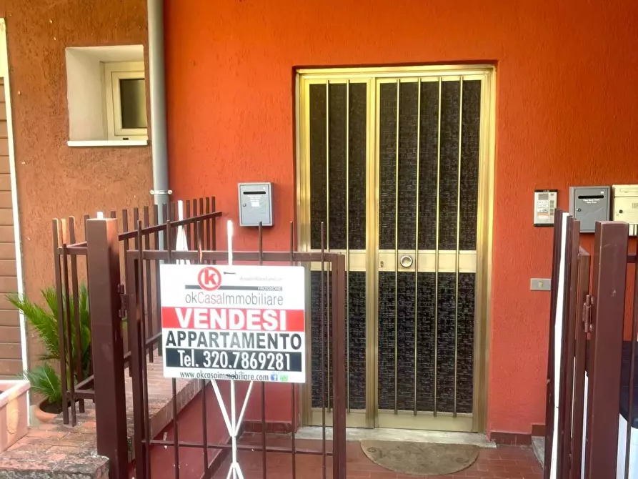 Immagine 1 di Appartamento in vendita  in viale trento e trieste a Alatri