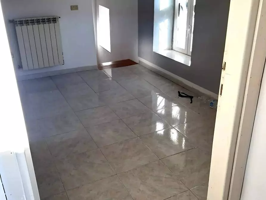 Immagine 1 di Appartamento in vendita  in Via Cesare Battisti a Bassiano