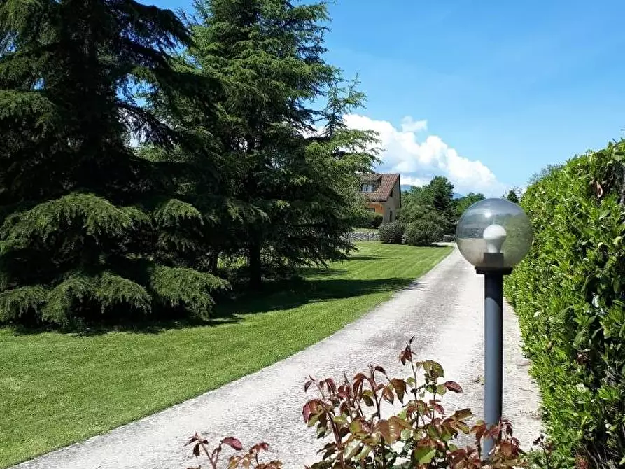 Immagine 3 di Villa in vendita  a Frosinone