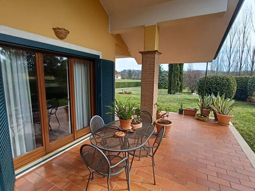 Immagine 4 di Villa in vendita  a Frosinone