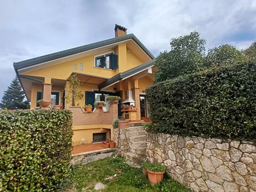Immagine 6 di Villa in vendita  a Frosinone