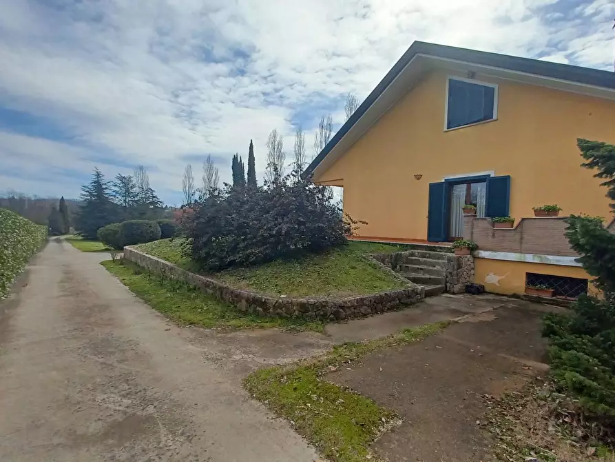 Immagine 12 di Villa in vendita  a Frosinone