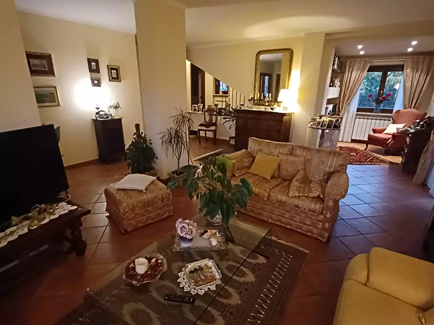 Immagine 21 di Villa in vendita  a Frosinone