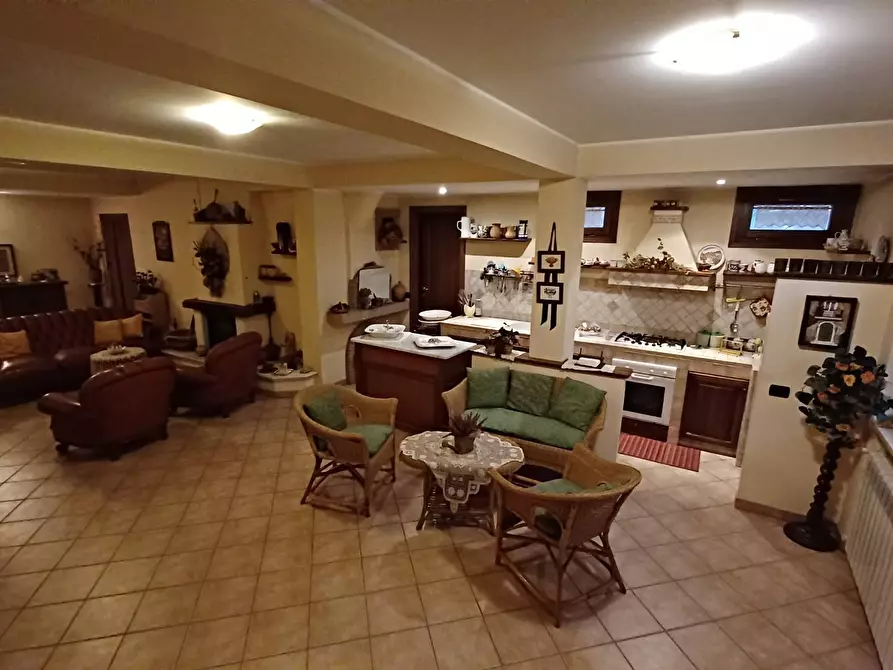 Immagine 52 di Villa in vendita  a Frosinone