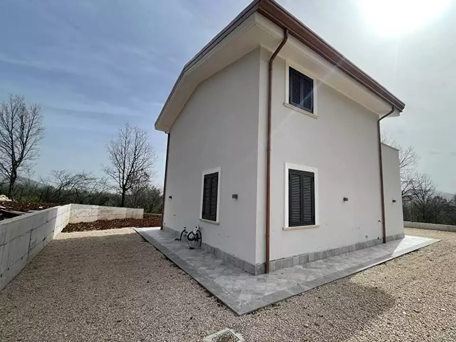 Immagine 2 di Villa in vendita  in contrada moroni snc a Vico Nel Lazio