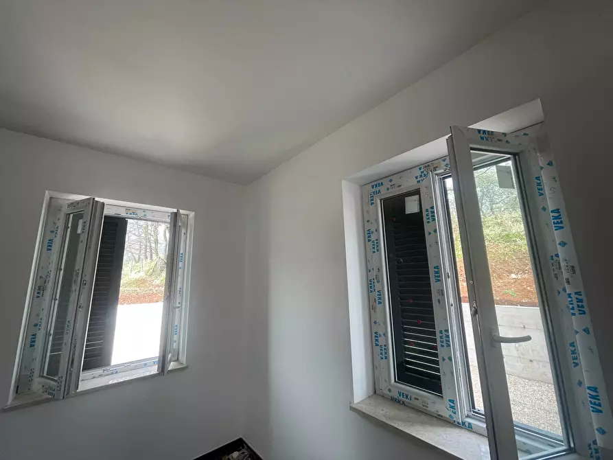 Immagine 8 di Villa in vendita  in contrada moroni snc a Vico Nel Lazio