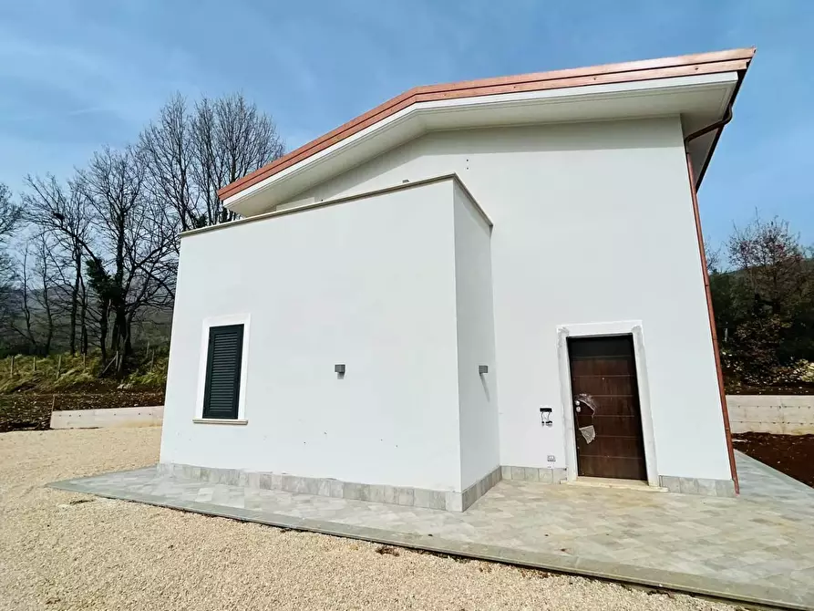 Immagine 3 di Villa in vendita  in contrada moroni snc a Vico Nel Lazio