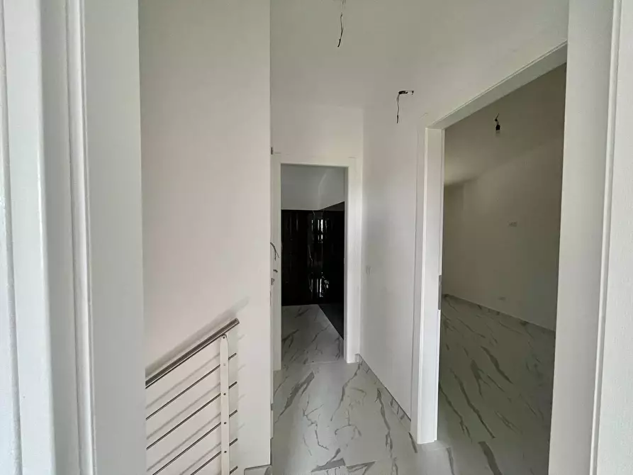 Immagine 15 di Villa in vendita  in contrada moroni snc a Vico Nel Lazio