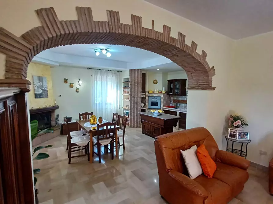 Immagine 6 di Casa semindipendente in vendita  in via appia a Terracina