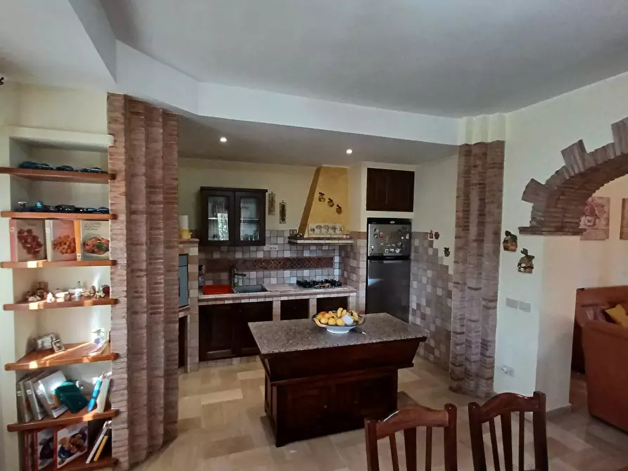 Immagine 10 di Casa semindipendente in vendita  in via appia a Terracina