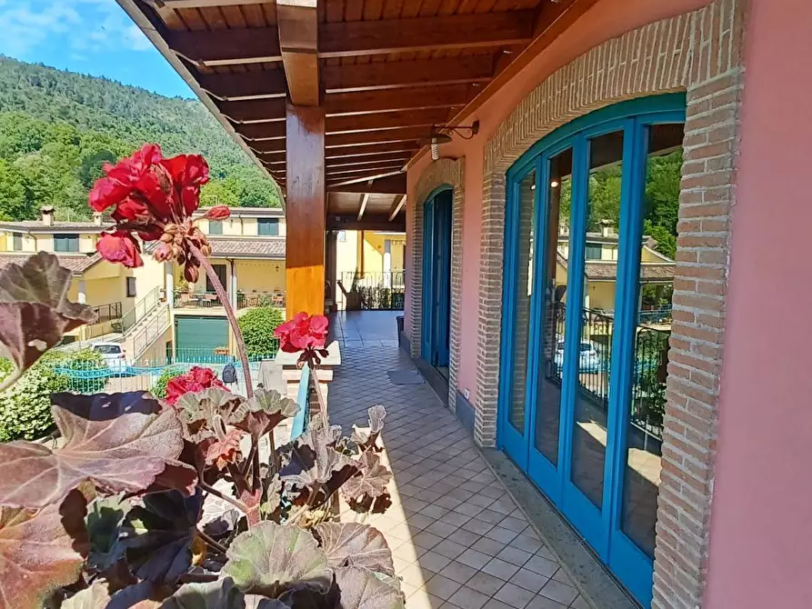 Immagine 7 di Villa in vendita  in Via Aldo Moro 27 a Alatri