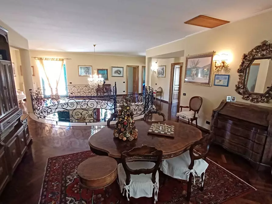 Immagine 10 di Villa in vendita  in Via Aldo Moro 27 a Alatri