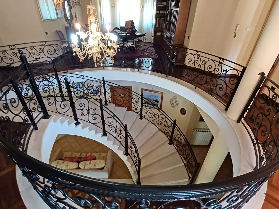 Immagine 13 di Villa in vendita  in Via Aldo Moro 27 a Alatri