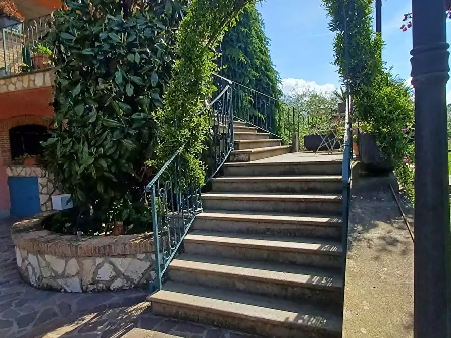 Immagine 20 di Villa in vendita  in Via Aldo Moro 27 a Alatri