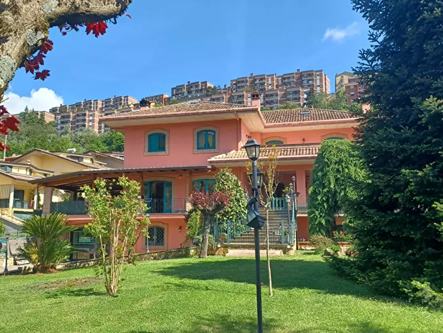 Immagine 29 di Villa in vendita  in Via Aldo Moro 27 a Alatri