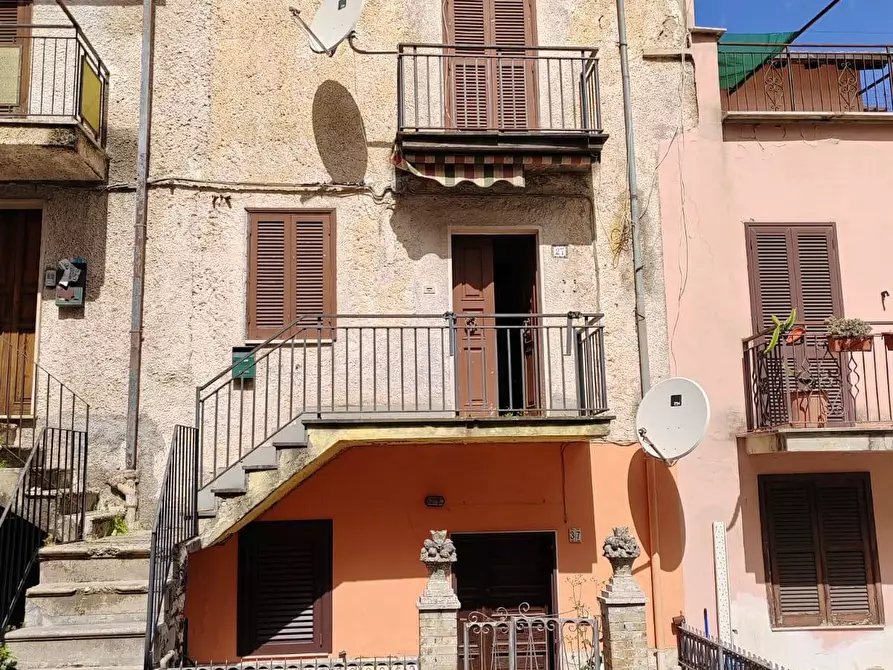 Immagine 12 di Appartamento in vendita  in Via Dante Alighieri a Bassiano