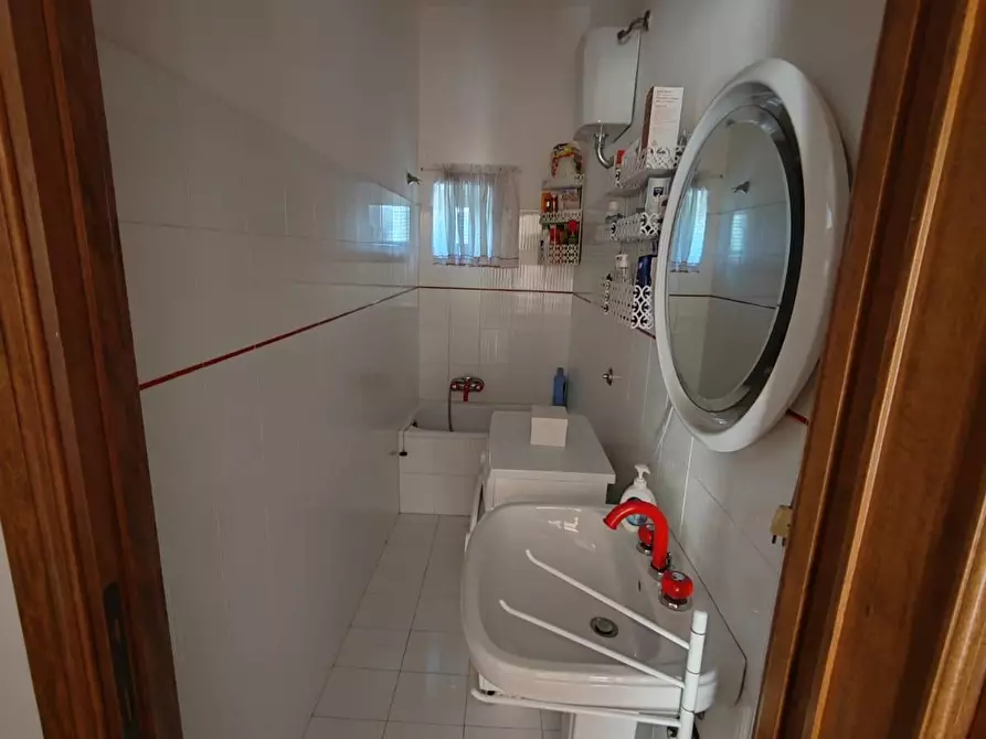 Immagine 14 di Appartamento in vendita  in Via Dante Alighieri a Bassiano