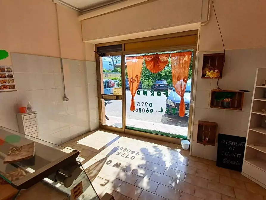 Immagine 3 di Locale commerciale in vendita  in TECCHIENA a Alatri