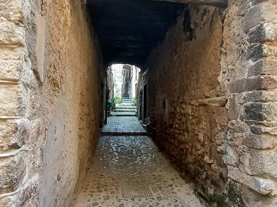 Immagine 14 di Appartamento in vendita  in via Indipendenza a Arnara