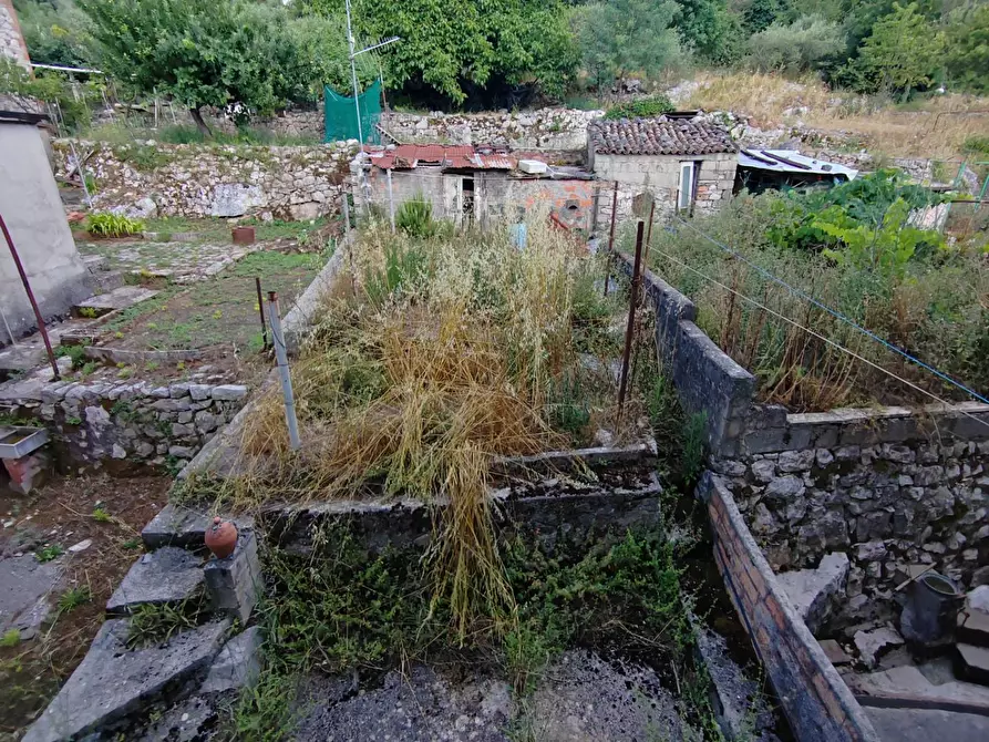 Immagine 26 di Palazzo in vendita  in Via Roma 65 a Arnara