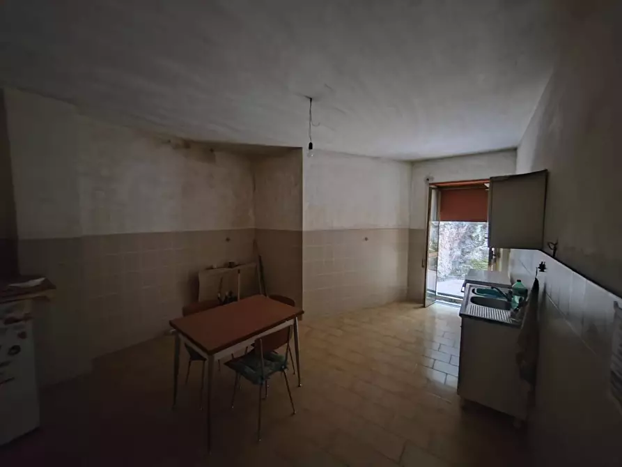 Immagine 10 di Appartamento in vendita  in Via  Capitano Vincenzo Pellegrini a Bassiano