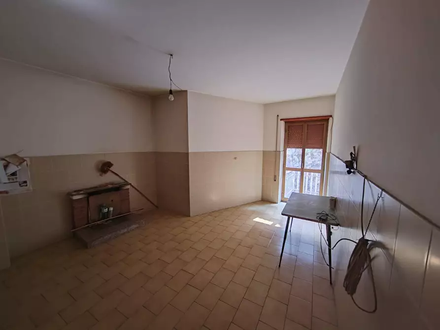 Immagine 16 di Appartamento in vendita  in Via  Capitano Vincenzo Pellegrini a Bassiano