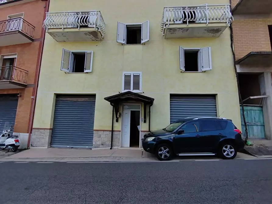 Immagine 25 di Appartamento in vendita  in Via  Capitano Vincenzo Pellegrini a Bassiano