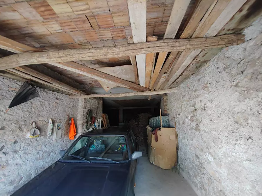 Immagine 28 di Appartamento in vendita  in Via  Capitano Vincenzo Pellegrini a Bassiano