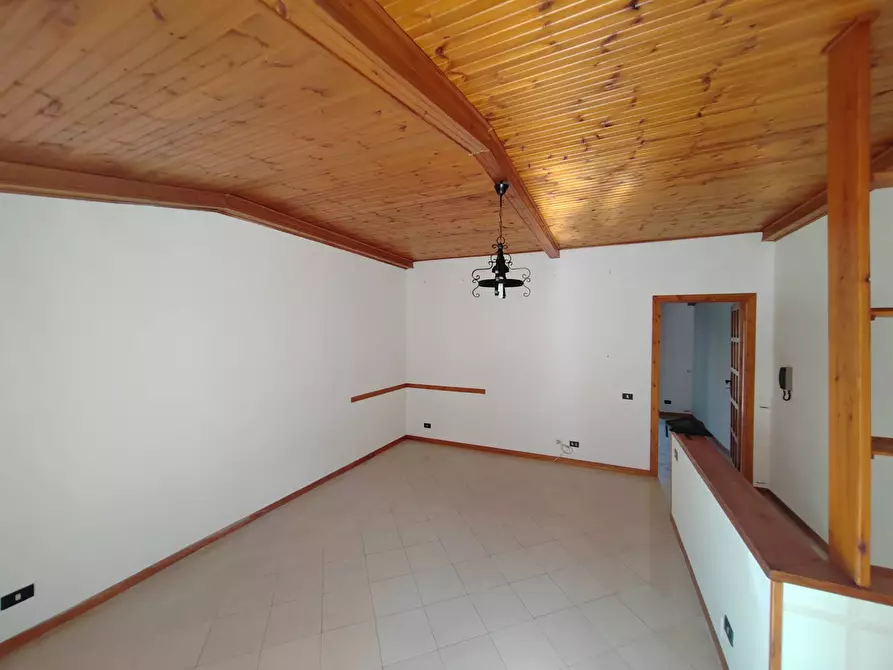 Immagine 5 di Appartamento in vendita  in Via Dante Alighieri a Bassiano