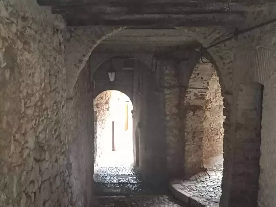 Immagine 15 di Appartamento in vendita  in Via Suste a Bassiano