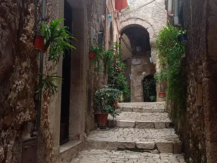 Immagine 19 di Appartamento in vendita  in Via Suste a Bassiano