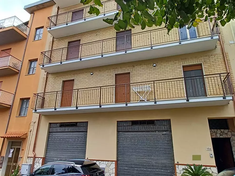 Immagine 12 di Appartamento in vendita  in Via Capitano Vincenzo Pellegrini 154 a Bassiano