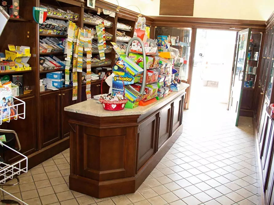 Immagine 6 di Locale commerciale in vendita  in Piazza Garibaldi a Bassiano