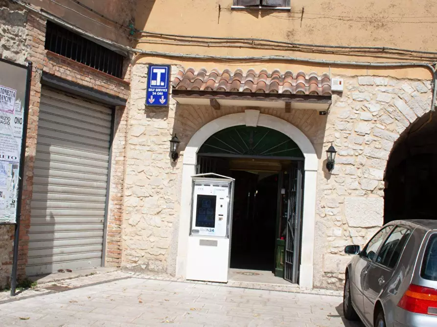 Immagine 9 di Locale commerciale in vendita  in Piazza Garibaldi a Bassiano