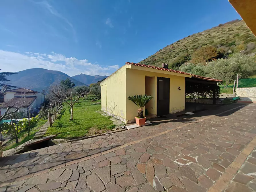 Immagine 30 di Villa in vendita  in Via Monte Acuto 41 a Bassiano