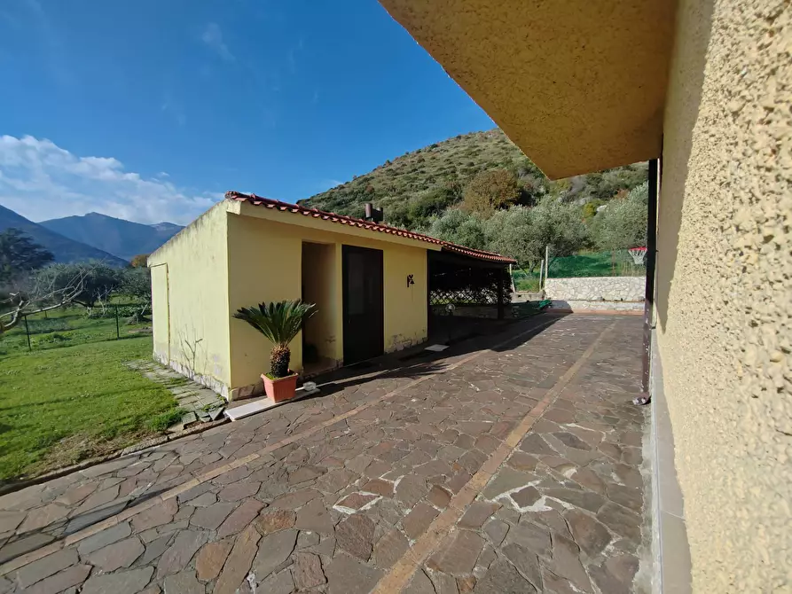 Immagine 39 di Villa in vendita  in Via Monte Acuto 41 a Bassiano