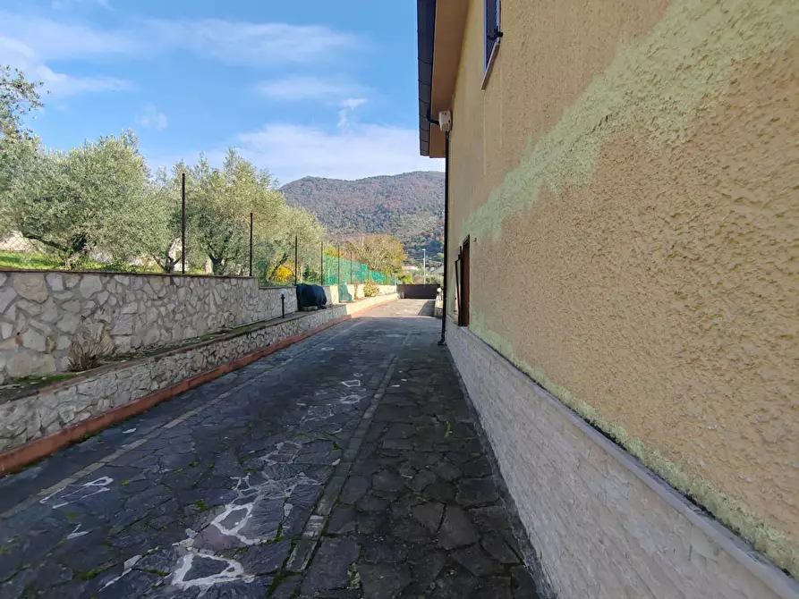 Immagine 43 di Villa in vendita  in Via Monte Acuto 41 a Bassiano