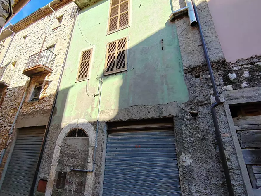 Immagine 21 di Palazzo in vendita  in Via Acquaro Savoia a Arnara