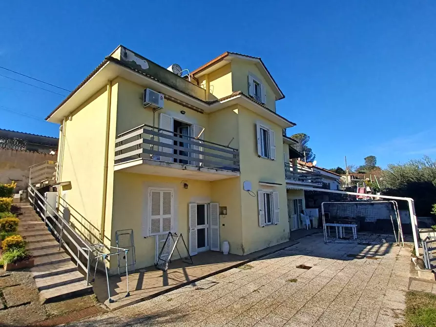 Immagine 20 di Villa in vendita  in Via Umbria a Casape