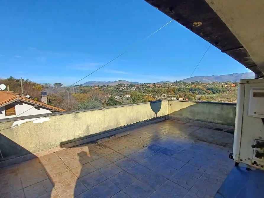 Immagine 27 di Villa in vendita  in Via Umbria a Casape