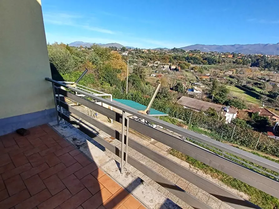 Immagine 32 di Villa in vendita  in Via Umbria a Casape