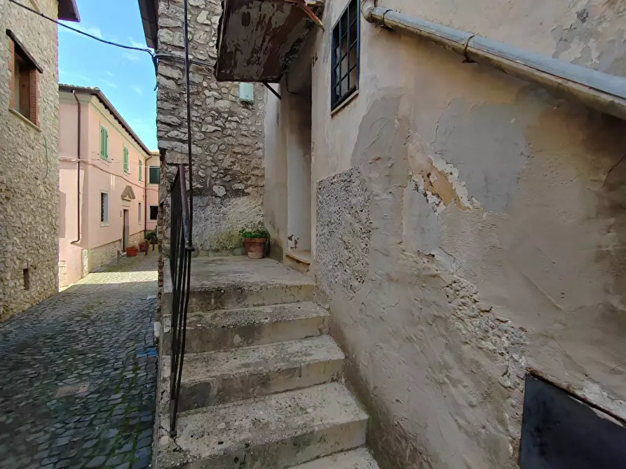 Immagine 14 di Appartamento in vendita  in Via Cesare Battisti 34 a Bassiano