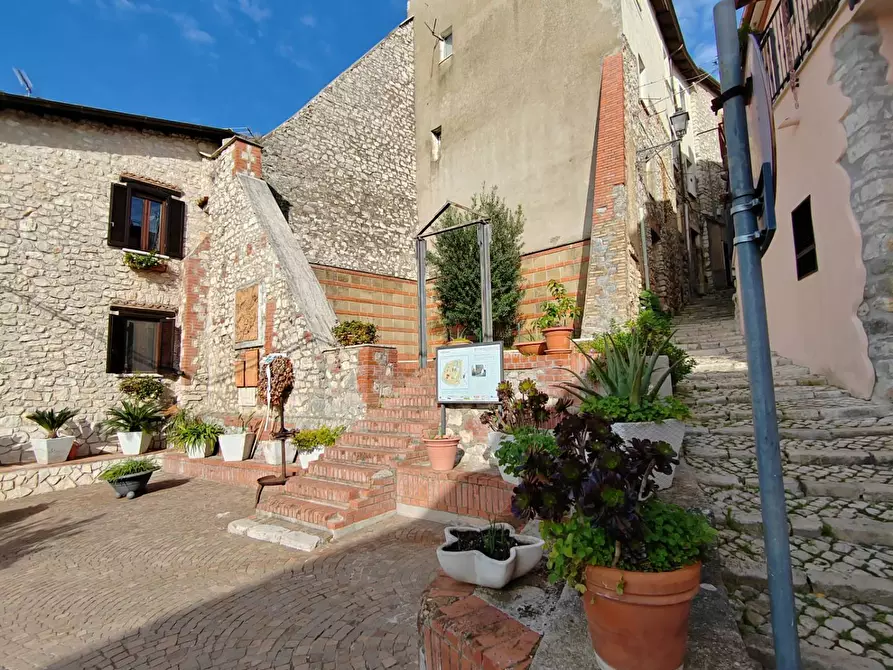 Immagine 20 di Appartamento in vendita  in Via Cesare Battisti 34 a Bassiano