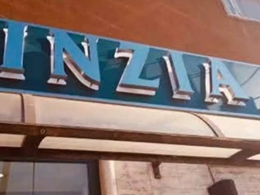 Immagine 2 di Attività commerciale in vendita  in piazza madonna della neve 30 a Frosinone