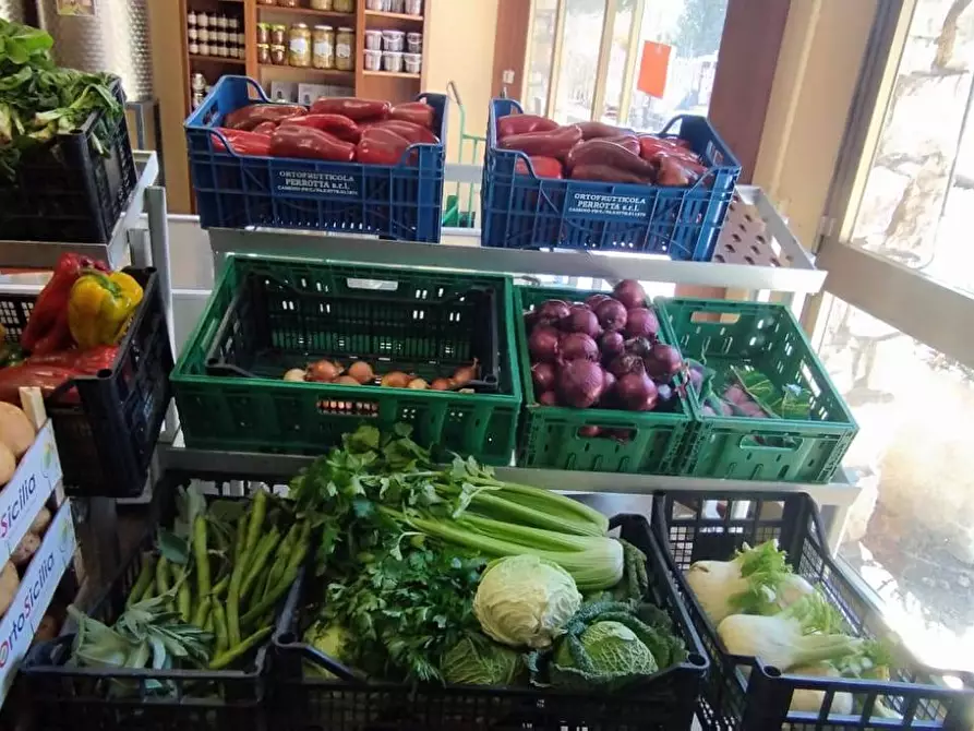 Immagine 12 di Attività commerciale in vendita  in via Roma 54 a Alfedena