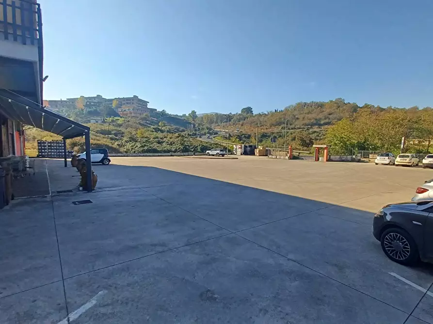 Immagine 20 di Locale commerciale in vendita  in viale Fabrateria Vetus a Ceccano