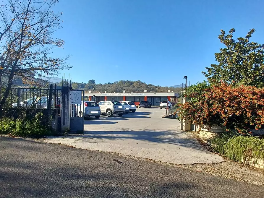 Immagine 25 di Locale commerciale in vendita  in viale Fabrateria Vetus a Ceccano