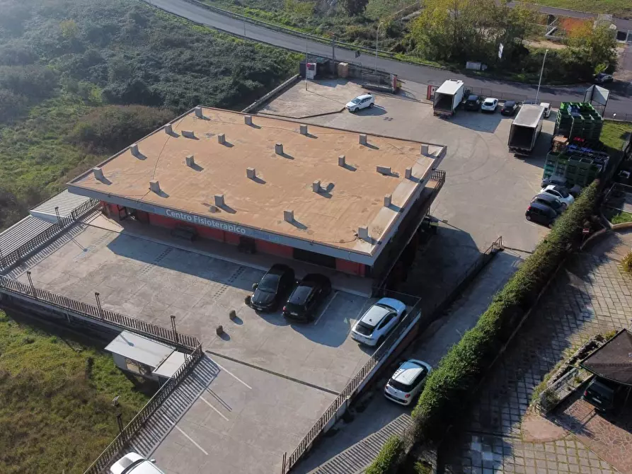 Immagine 27 di Locale commerciale in vendita  in viale Fabrateria Vetus a Ceccano