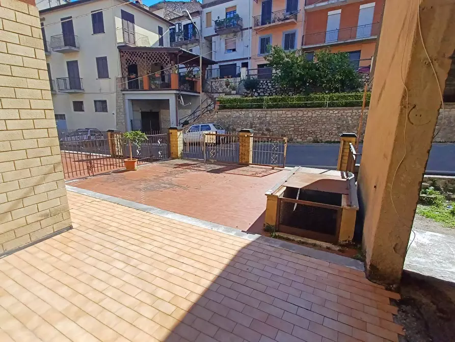 Immagine 34 di Appartamento in vendita  in Via Dante Alighieri 49 a Bassiano